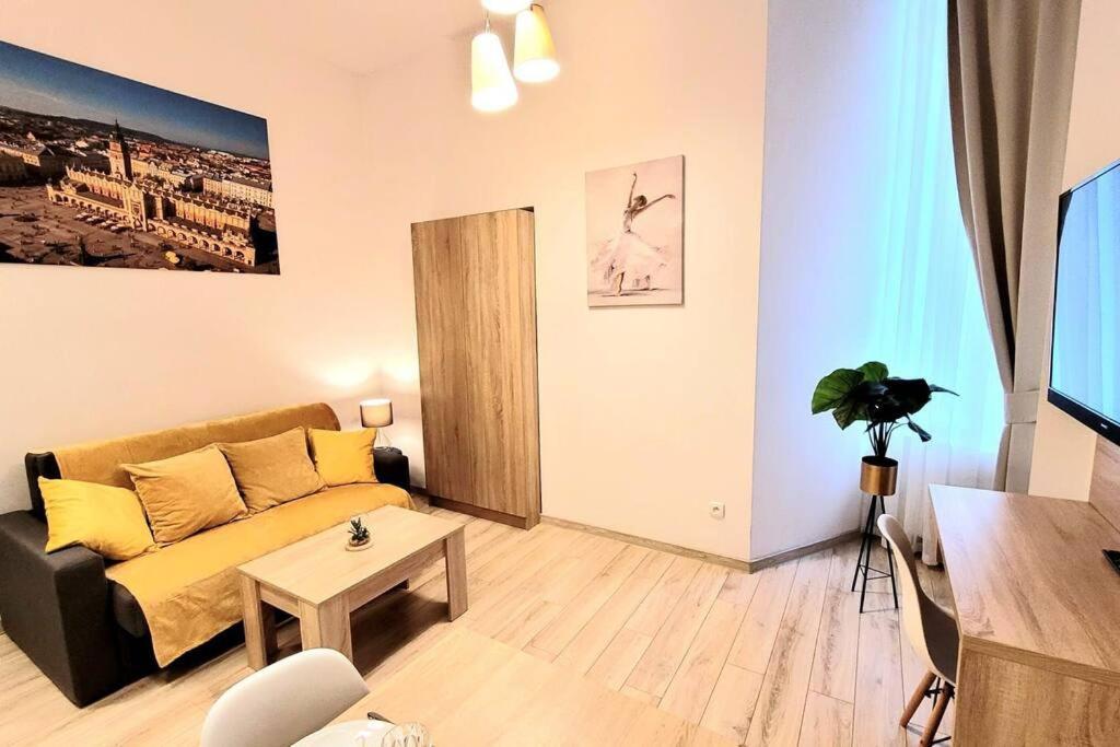Golden Apartment Bosacka Krakow Old Town 2 Rooms Luaran gambar